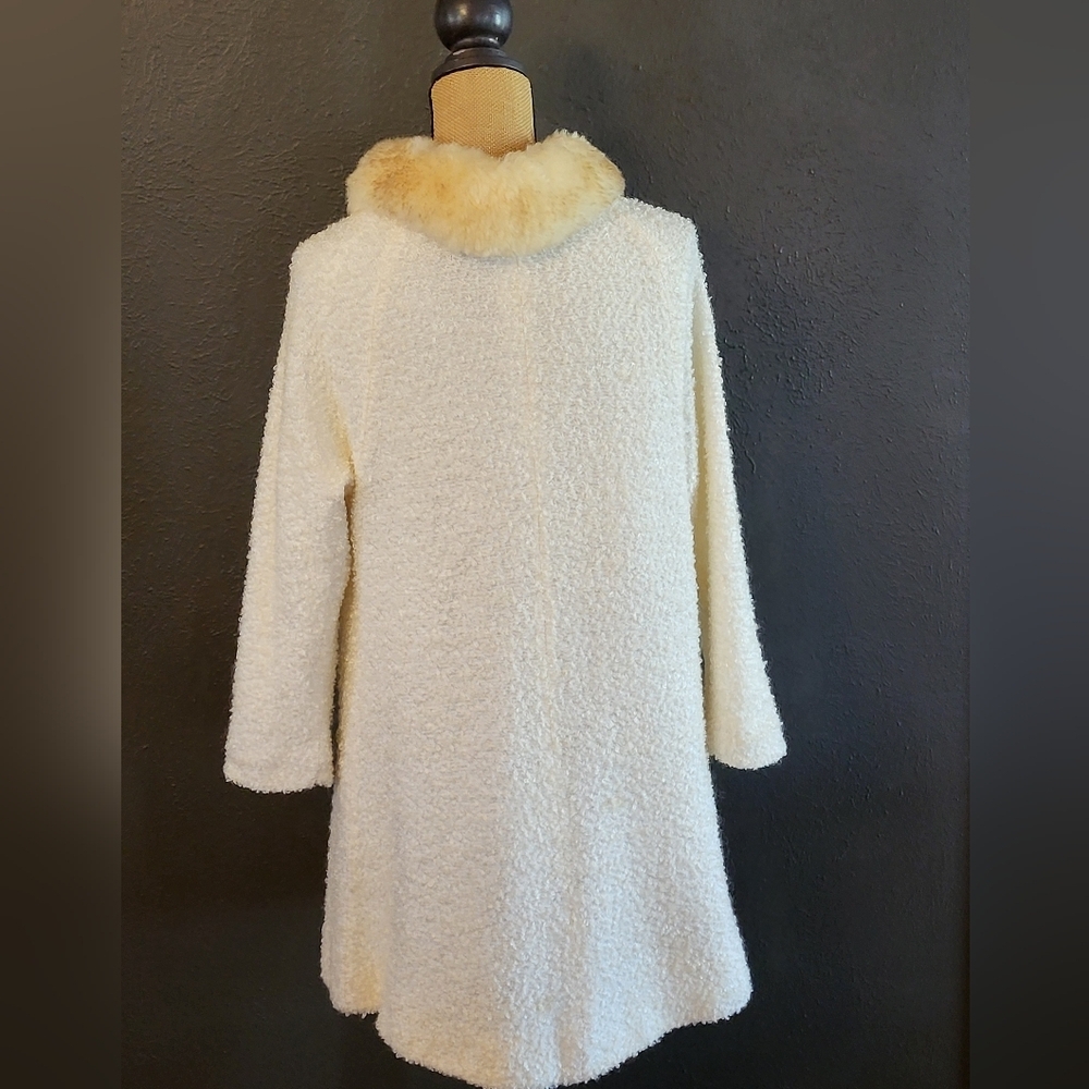 1950s Ivory Wool Boucle Swing Coat Faux Fur Collar Medium - Picture 3 of 12